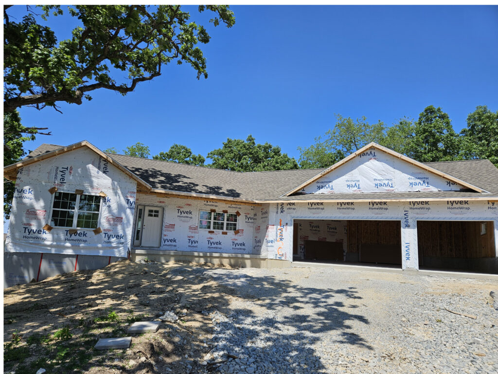 Whitewater spec-1256 Black River Ct